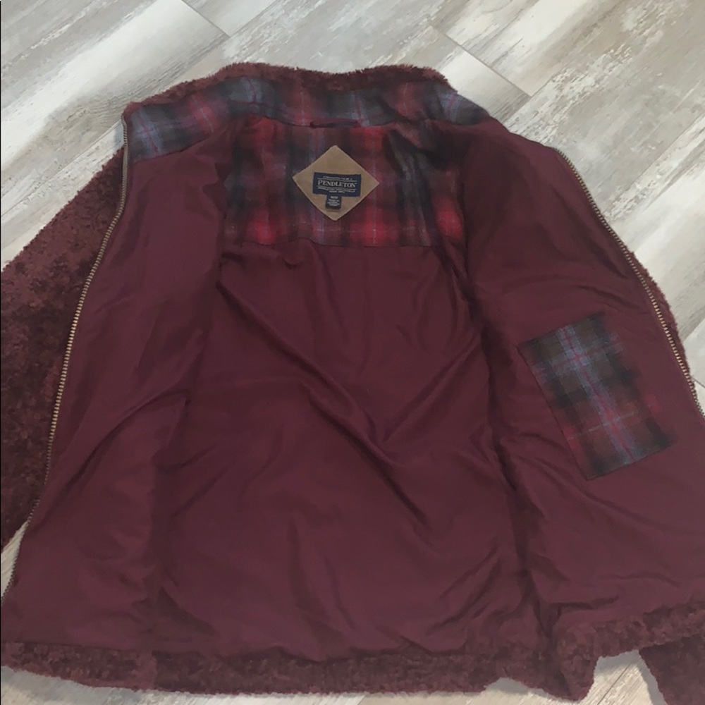 Pendleton Fuzzy Jacket - Picture 4 of 5
